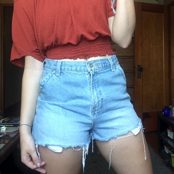 ✨distressed high waisted shorts - Picture 3 of 6